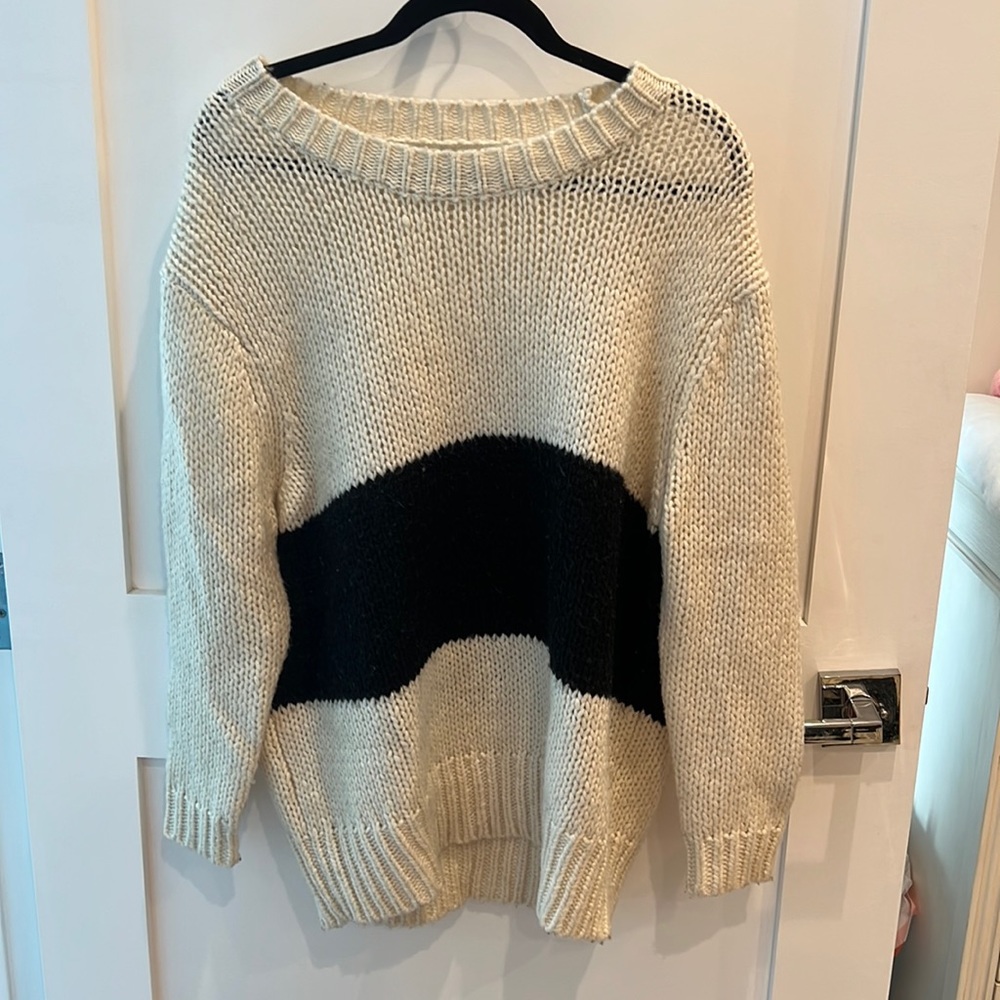 Gat Rimon Cream/Black Knit Oversized sweater